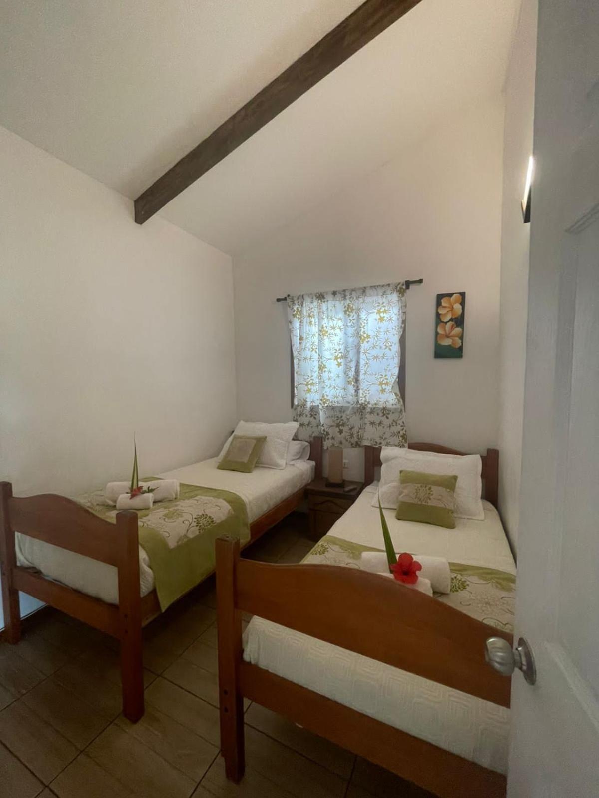 Mata Ki Te Rangi Rapa Nui Apartment Hanga Roa Ngoại thất bức ảnh